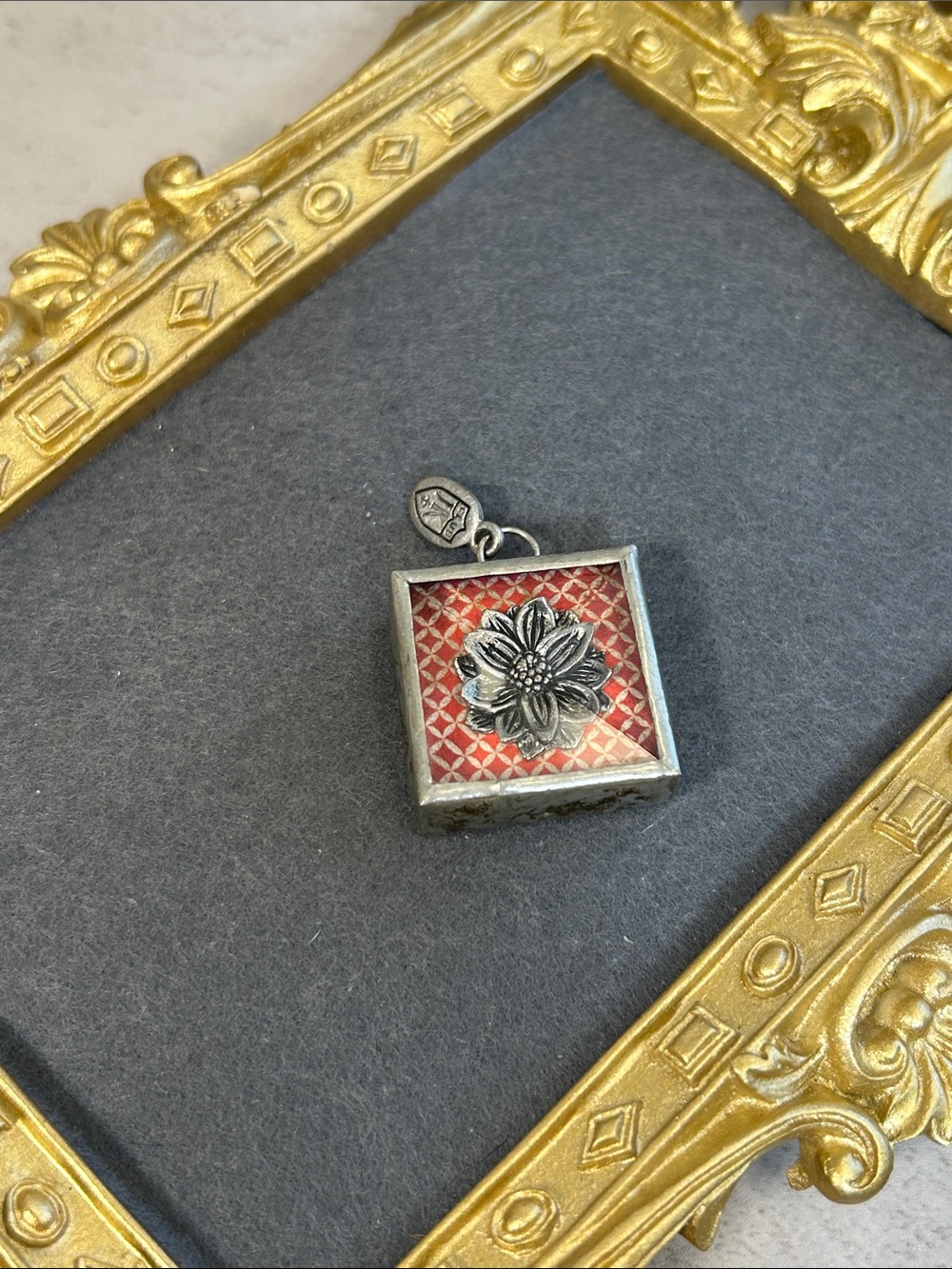 Antiqued Silver Floral Square Glass Shadow Box Pendant